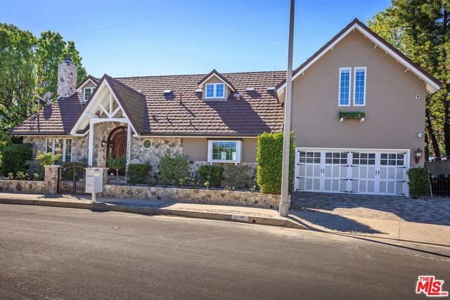 17108 Oak View Drive, Encino, CA 91316
