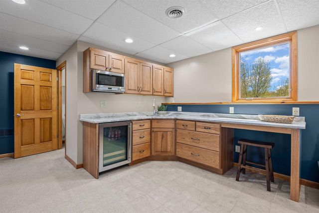 169003 SHOREWOOD DRIVE, Rosholt, WI 54473