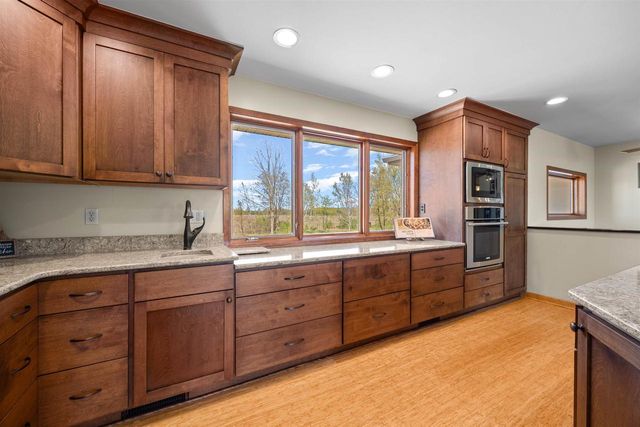 169003 SHOREWOOD DRIVE, Rosholt, WI 54473