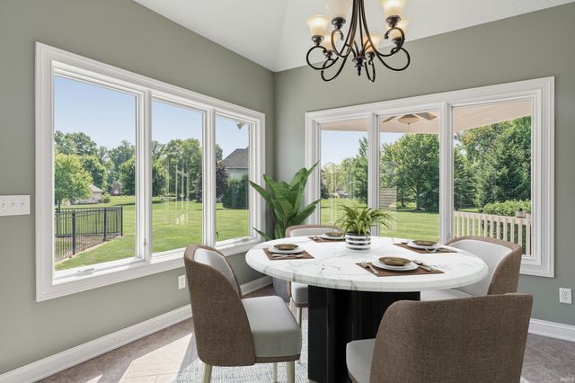 16020 Kestrel Drive, Huntertown, IN 46748