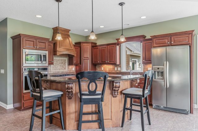 16020 Kestrel Drive, Huntertown, IN 46748