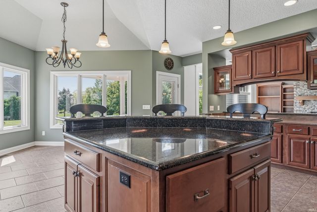 16020 Kestrel Drive, Huntertown, IN 46748