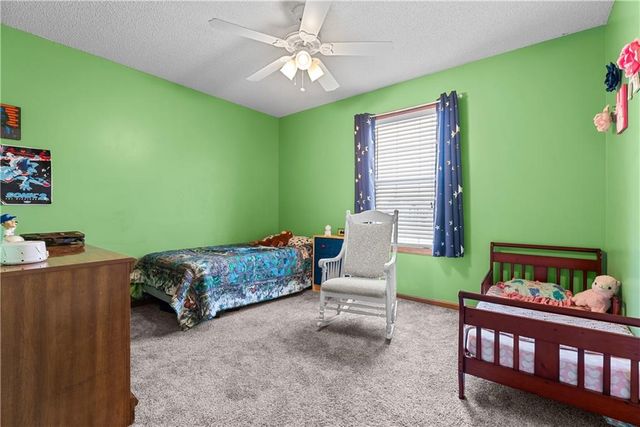 2102 Grant Circle, Greenwood, MO 64034