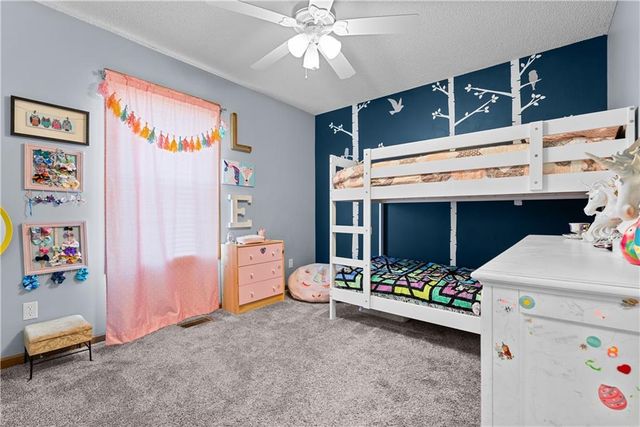 2102 Grant Circle, Greenwood, MO 64034