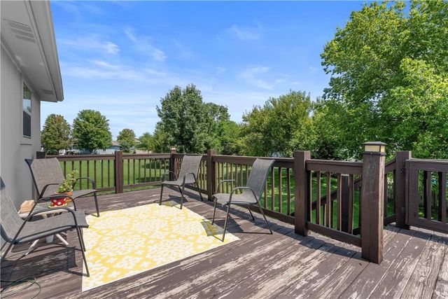 2102 Grant Circle, Greenwood, MO 64034