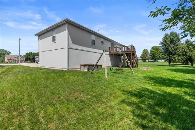 2102 Grant Circle, Greenwood, MO 64034