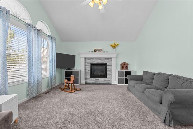 2102 Grant Circle, Greenwood, MO 64034