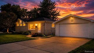 615 Brandt Street, Garden City, MI 48135