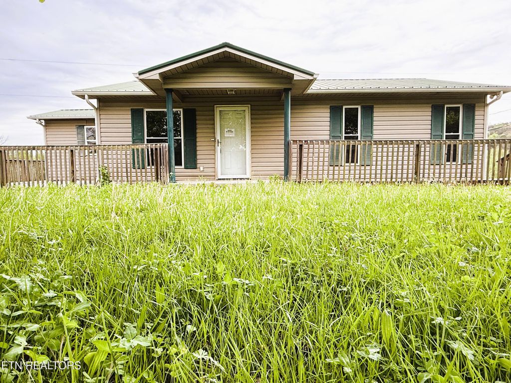 413 Sunset Hills Rd, Sneedville, TN 37869