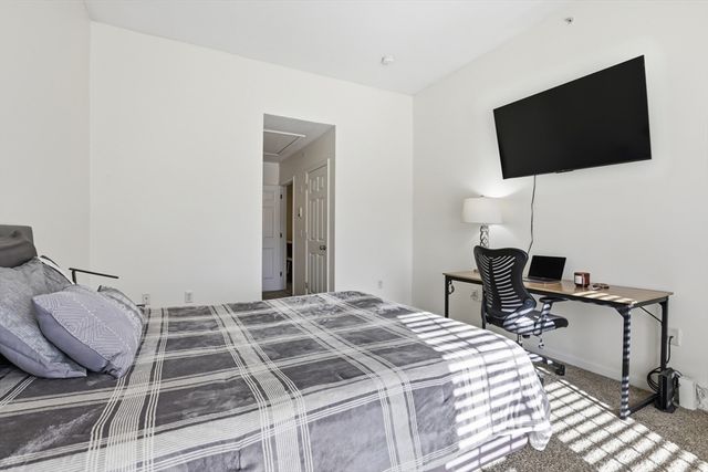 1 Riverview Blvd 8-203, Methuen, MA 01844