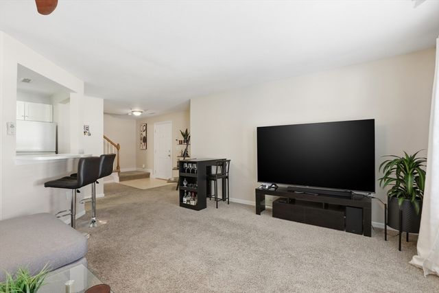 1 Riverview Blvd 8-203, Methuen, MA 01844