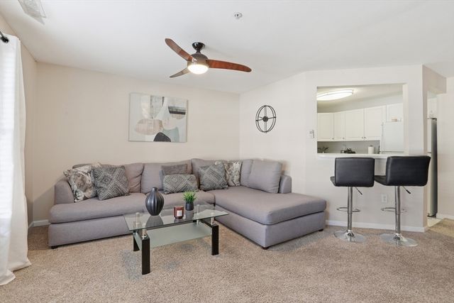 1 Riverview Blvd 8-203, Methuen, MA 01844