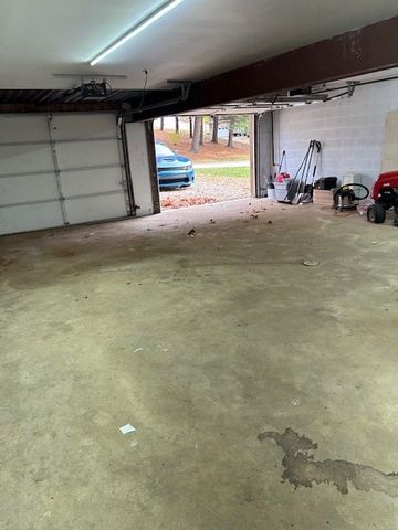 1473 Monastery Dr, Unity Twp, PA 15650