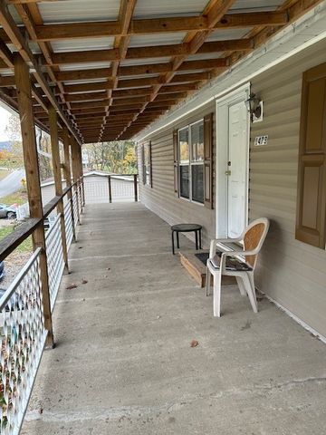 1473 Monastery Dr, Unity Twp, PA 15650