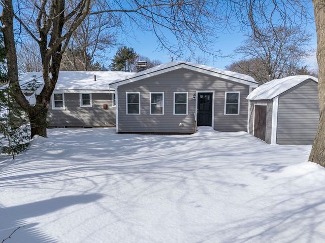 54 Roundtop Rd, Framingham, MA 01701