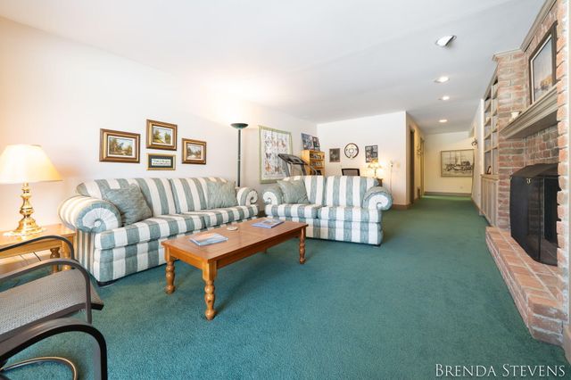 2061 Ter Van Drive Ne, City Of Grand Rapids, MI 49505