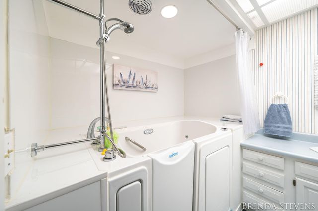 2061 Ter Van Drive Ne, City Of Grand Rapids, MI 49505