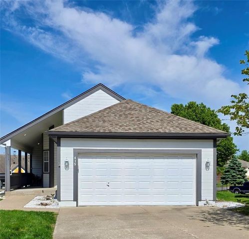 419 NW Wimbleton Court, Blue Springs, MO 64014