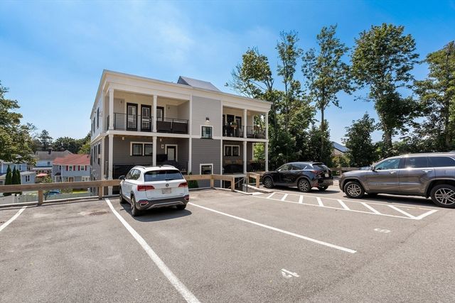 251 Minot St 6, Boston, MA 02124