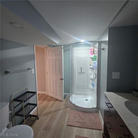 3842 Parkdale Road, Cleveland Heights, OH 44121