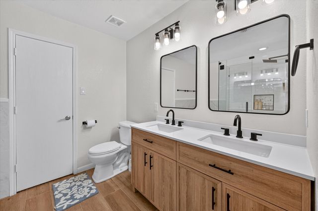 1005 Lake Trail Drive, Little Elm, TX 75068