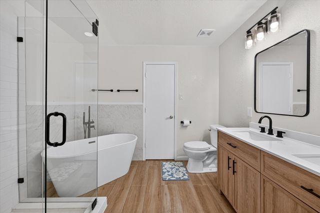 1005 Lake Trail Drive, Little Elm, TX 75068