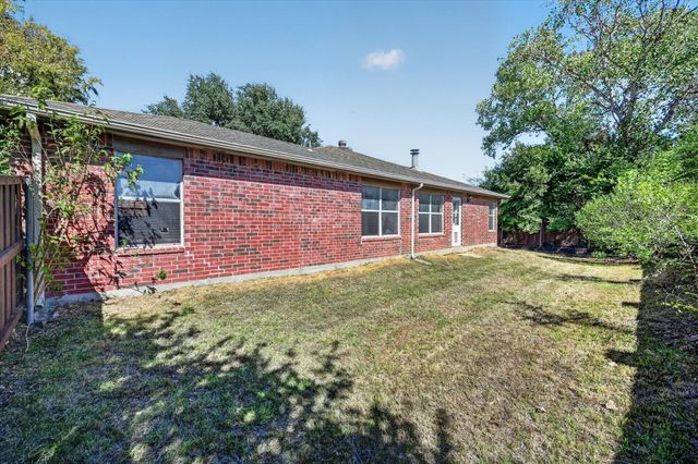 1005 Lake Trail Drive, Little Elm, TX 75068