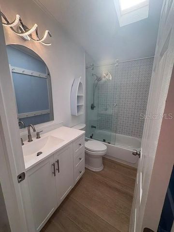1 PELICAN DRIVE N, Oldsmar, FL 34677