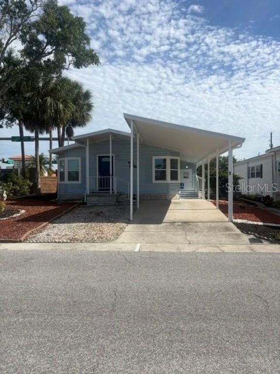 1 PELICAN DRIVE N, Oldsmar, FL 34677
