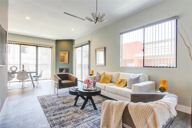 330 Salem 301, Glendale, CA 91203