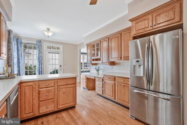 10 MEMORIAL DR NW, Leesburg, VA 20176