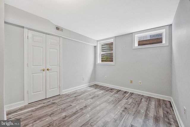 10 MEMORIAL DR NW, Leesburg, VA 20176