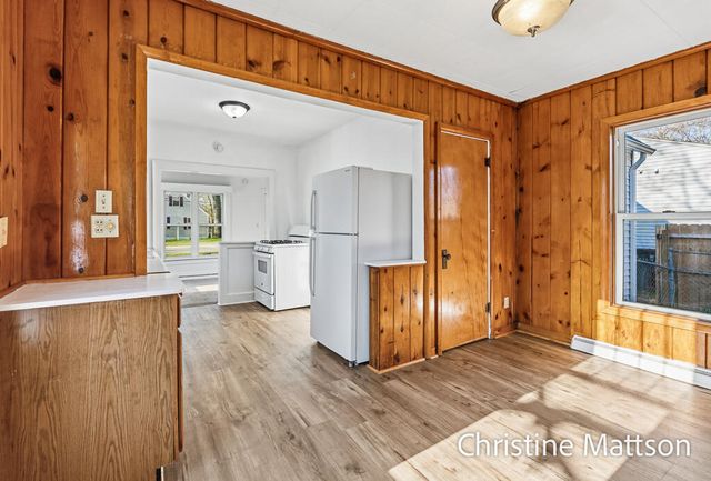 1889 Manor Drive, Norton Shores, MI 49441