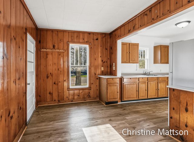 1889 Manor Drive, Norton Shores, MI 49441