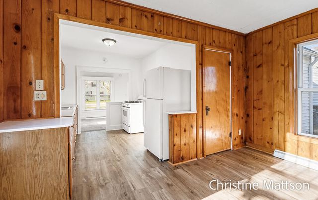 1889 Manor Drive, Norton Shores, MI 49441