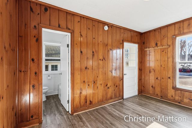1889 Manor Drive, Norton Shores, MI 49441