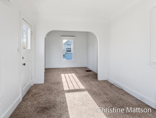 1889 Manor Drive, Norton Shores, MI 49441
