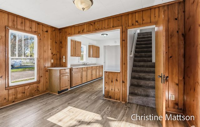 1889 Manor Drive, Norton Shores, MI 49441