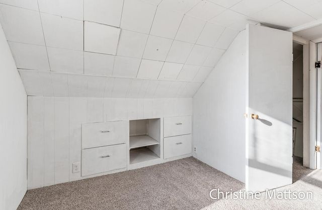 1889 Manor Drive, Norton Shores, MI 49441
