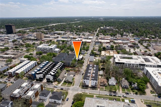 110 adams Avenue, Dallas, TX 75208