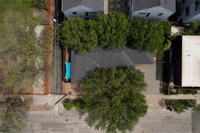 110 adams Avenue, Dallas, TX 75208