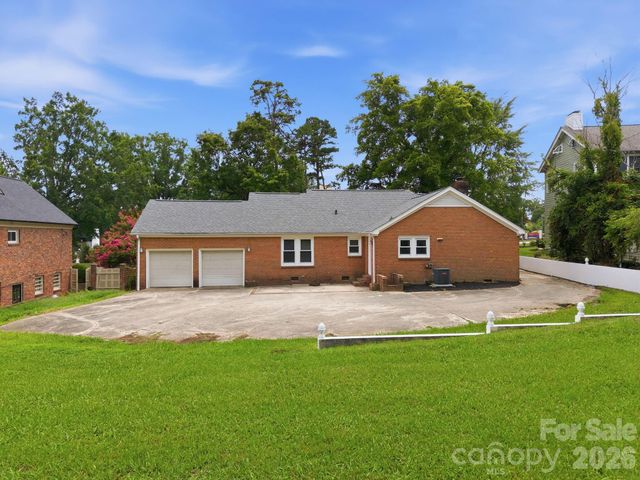 110 Confederate Avenue, Salisbury, NC 28144