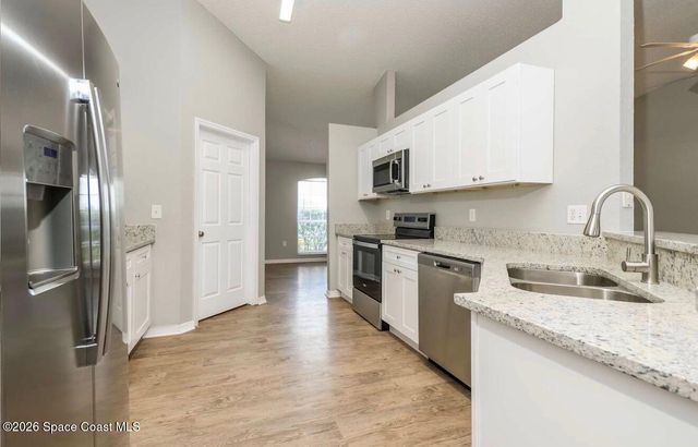 871 De Groodt Road SW, Palm Bay, FL 32908