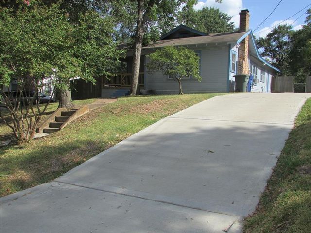 1309 14th Street, Huntsville, TX 77340
