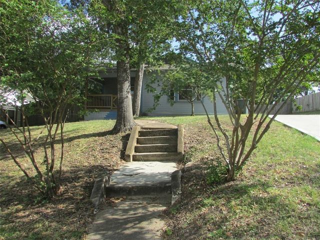 1309 14th Street, Huntsville, TX 77340