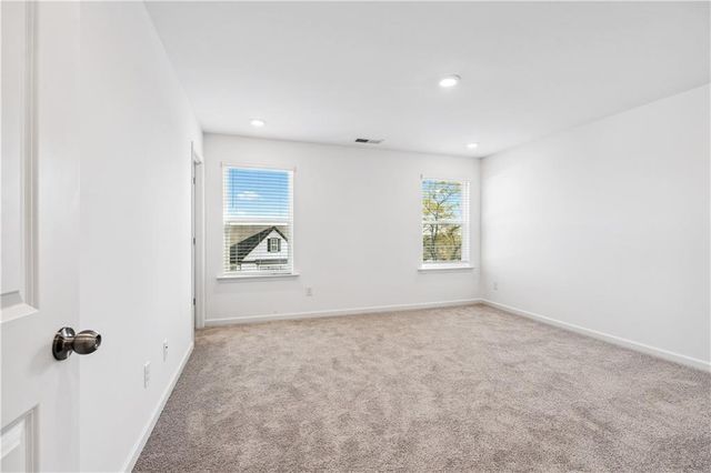 33 Constitution Avenue, Pendergrass, GA 30567
