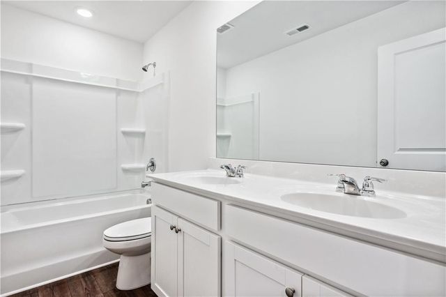 33 Constitution Avenue, Pendergrass, GA 30567