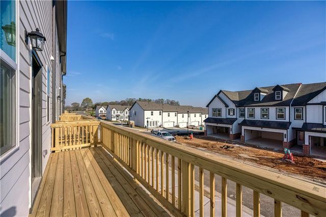 33 Constitution Avenue, Pendergrass, GA 30567