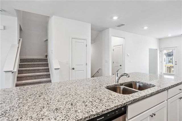 33 Constitution Avenue, Pendergrass, GA 30567