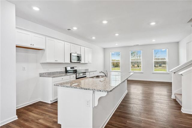 33 Constitution Avenue, Pendergrass, GA 30567